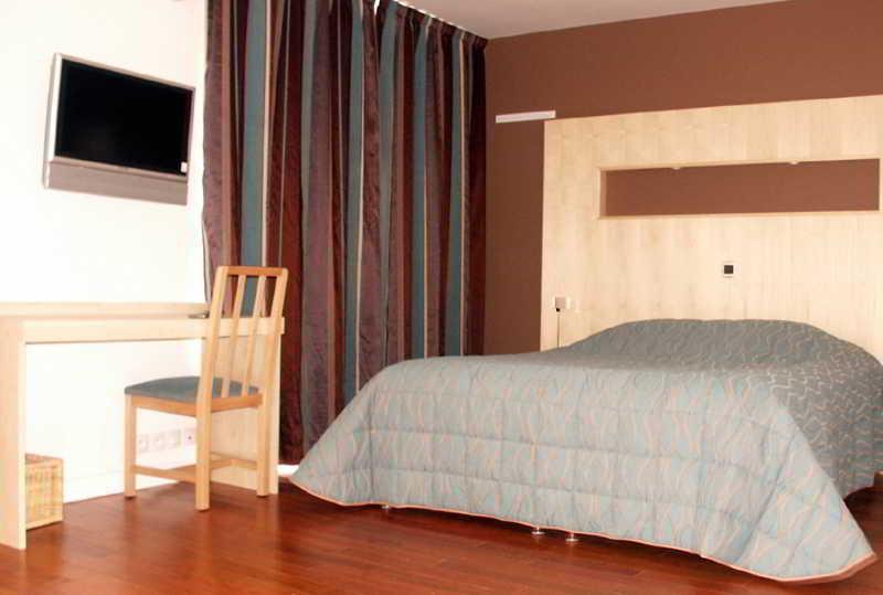 Hotel La Scala Pithiviers Eksteriør bilde