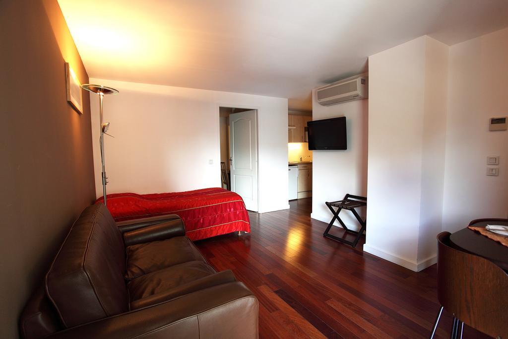 Hotel La Scala Pithiviers Eksteriør bilde
