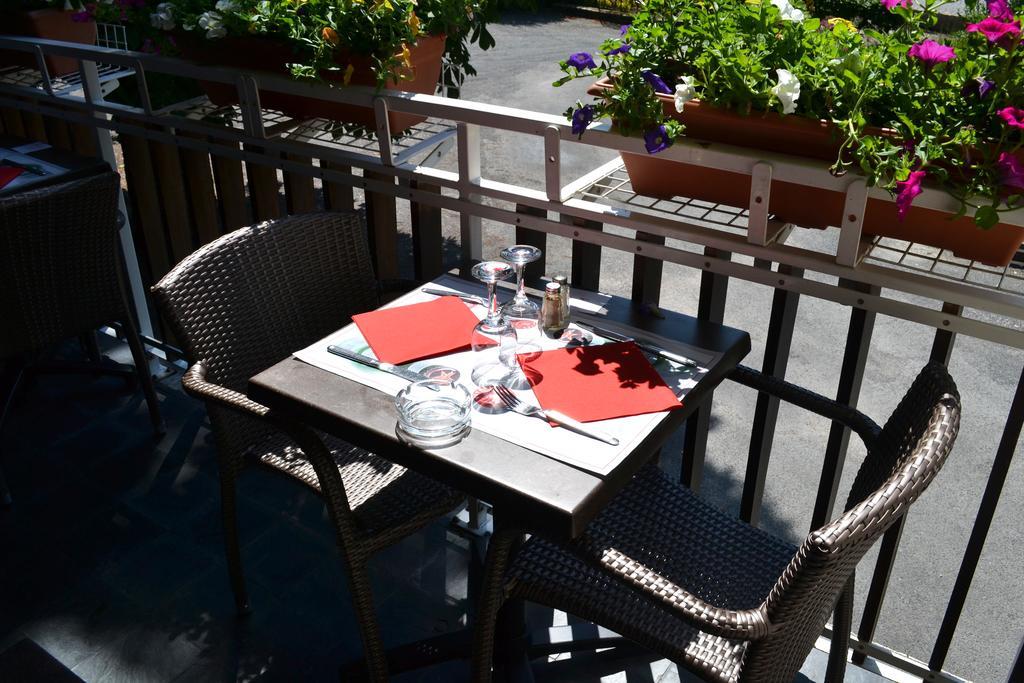Hotel La Scala Pithiviers Eksteriør bilde