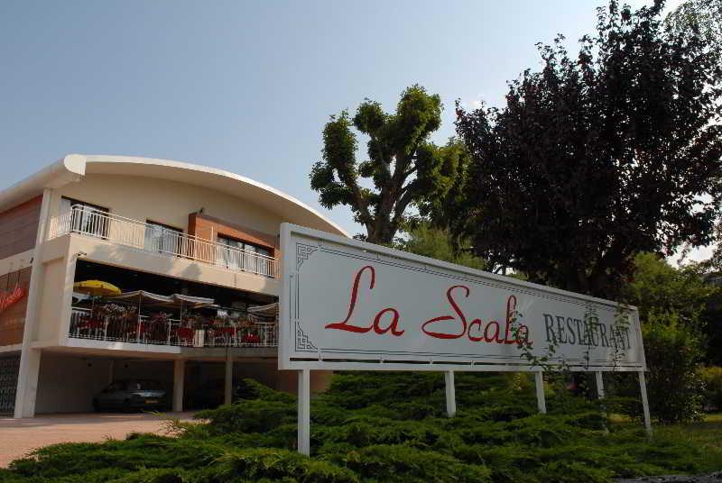 Hotel La Scala Pithiviers Eksteriør bilde