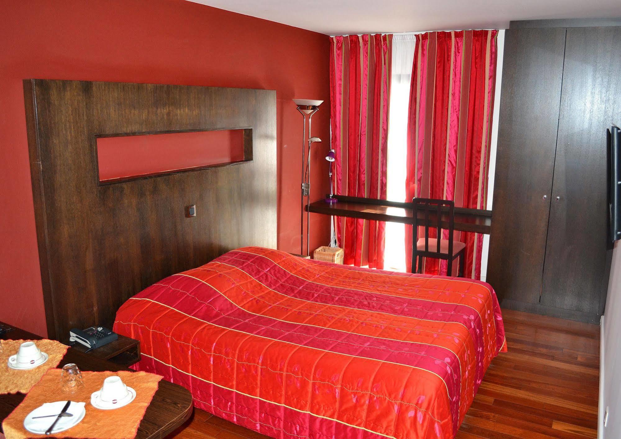 Hotel La Scala Pithiviers Eksteriør bilde