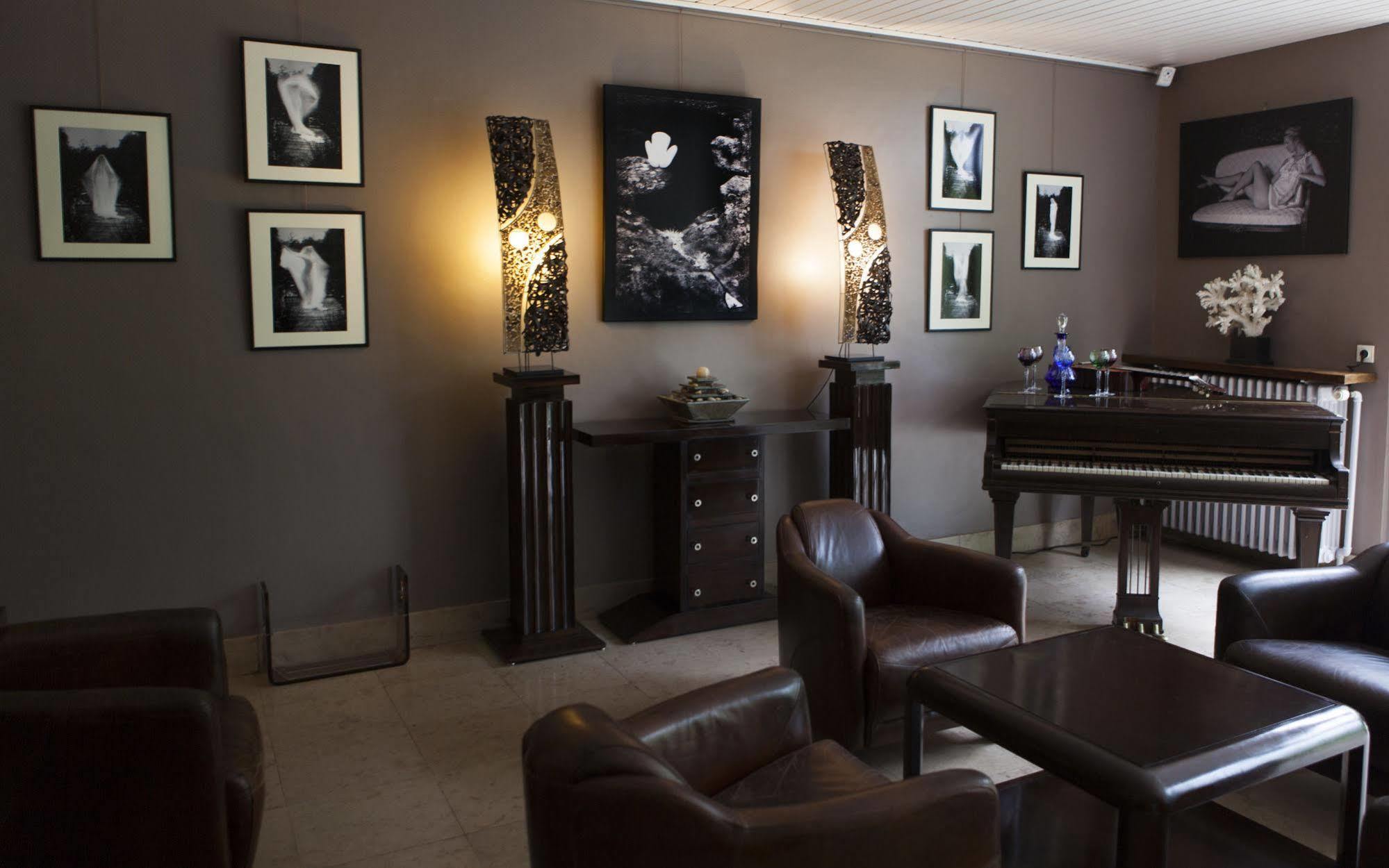 Hotel La Scala Pithiviers Eksteriør bilde